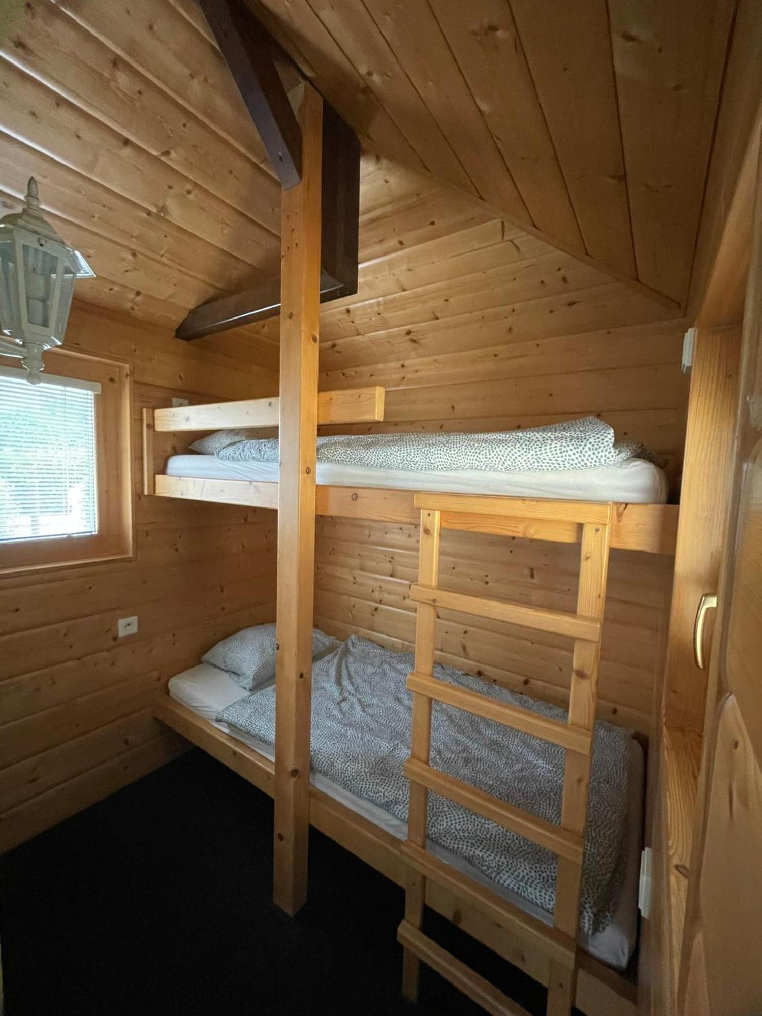 Ubytovani Okruzni 396 Sezimovo Usti Exteriör bild
